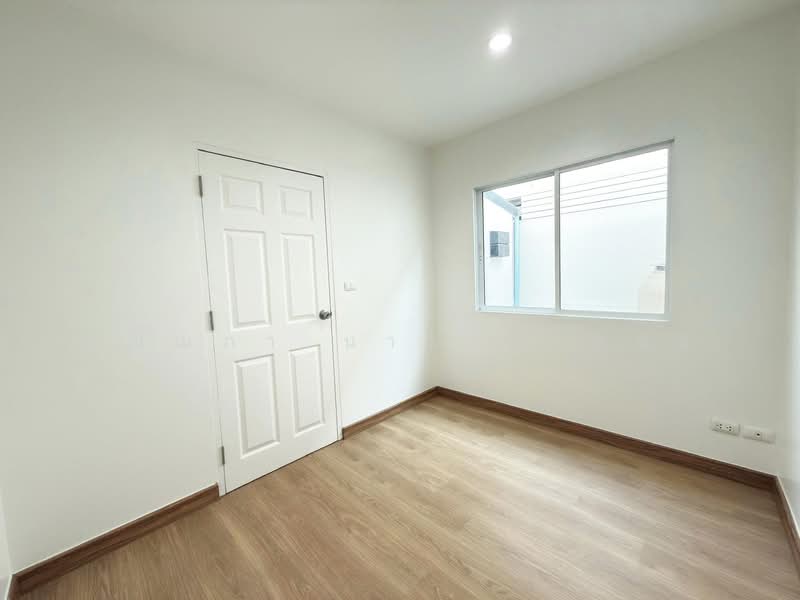 Nirvana Cover Onnut, Bangkok, Soi On Nut 65, Prawet, Prawet, Bangkok, 4 Bedrooms, 122 sqm, Townhouse For Sale, by ปุณณภา นารานนทชัย, 500155809 - DDproperty.com