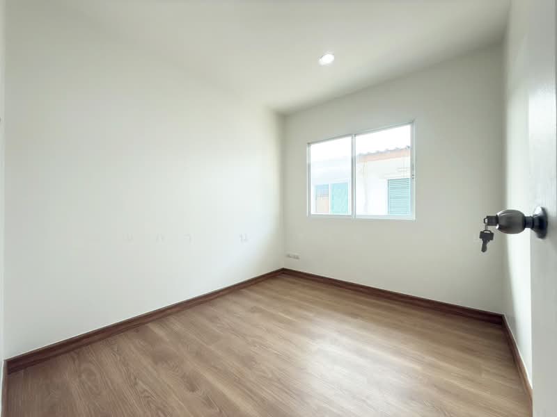 Nirvana Cover Onnut, Bangkok, Soi On Nut 65, Prawet, Prawet, Bangkok, 4 Bedrooms, 122 sqm, Townhouse For Sale, by ปุณณภา นารานนทชัย, 500155809 - DDproperty.com