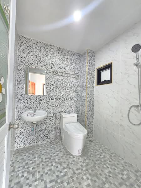 Baan Buathong 4, Nonthaburi, Ban Kluay-Sai Noi Road, Phimonrat, Bang Bua Thong, Nonthaburi, 2 Bedrooms, 98 sqm, Townhouse For Sale, by NRagent, 500155830 - DDproperty.com