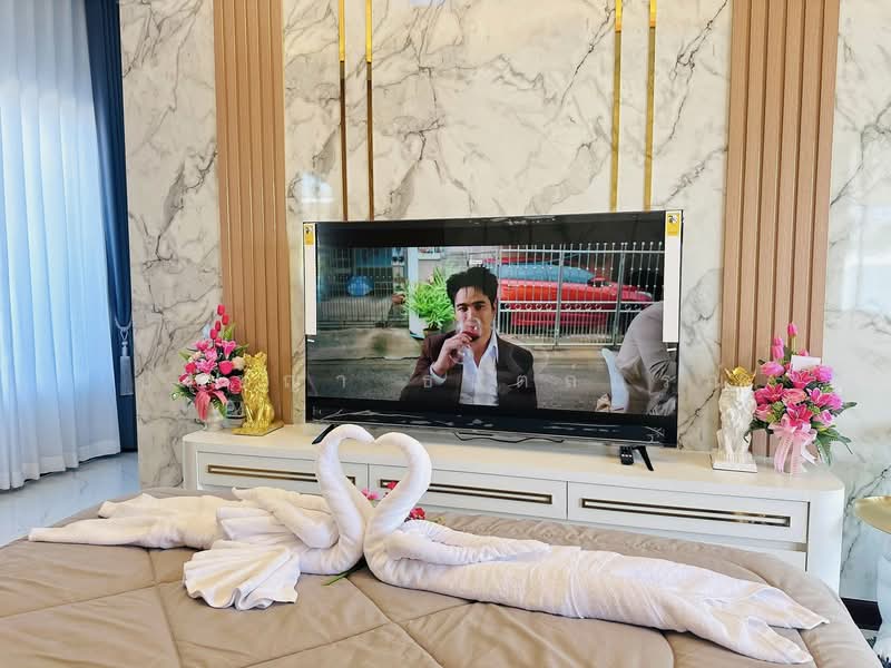 พูลวิลล่า โป่ง พัทยา สยามคันทรีคลับ พร้อมหิ้วกระเป๋าเข้าอยู่, ชลบุรี, บางละมุง, บางละมุง, ชลบุรี, 400 ตร.ม., บ้านเดี่ยว ขาย, โดย ปภัชญา ธนัตถ์ภรณ์, 500155851 - DDproperty.com