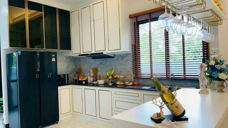 พูลวิลล่า โป่ง พัทยา สยามคันทรีคลับ พร้อมหิ้วกระเป๋าเข้าอยู่, Chon Buri (Pattaya), Bang Lamung, Bang Lamung (Pattaya), Chon Buri (Pattaya), 3 Bedrooms, 400 sqm, Single Detached House For Sale, by ปภัชญา ธนัตถ์ภรณ์, 500155851 - DDproperty.com