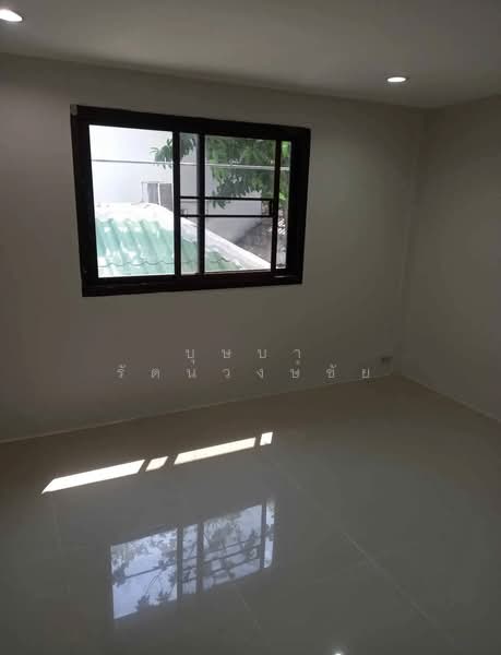 ทำเลพระราม 9 ซ.33 ให้เช่าอาคารพาณิชย์ 4.5 ชั้น เหมาะทำออฟฟิศ ตึกสวย พร้อมอยู่ ทำเลดี, Bangkok, พระราม9, Suan Luang, Suan Luang, Bangkok, , 200 sqm, Shophouse For Rent, by บุษบา รัตนวงษ์ชัย, 500155867 - DDproperty.com