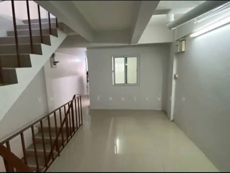 ทำเลพระราม 9 ซ.33 ให้เช่าอาคารพาณิชย์ 4.5 ชั้น เหมาะทำออฟฟิศ ตึกสวย พร้อมอยู่ ทำเลดี, Bangkok, พระราม9, Suan Luang, Suan Luang, Bangkok, , 200 sqm, Shophouse For Rent, by บุษบา รัตนวงษ์ชัย, 500155867 - DDproperty.com