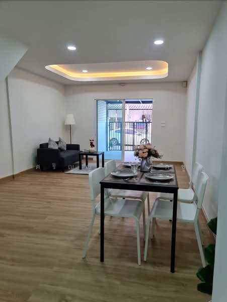 Moobaan Sena Villa 84 : หมู่บ้าน เสนาวิลล่า 84, กรุงเทพ, คลองจั่น, บางกะปิ, กรุงเทพ, 72 ตร.ม., ทาวน์เฮ้าส์ ขาย, โดย ศริญญา มากชู, 500155879 - DDproperty.com