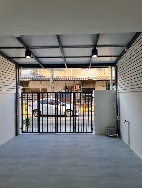 Moobaan Sena Villa 84, Bangkok, Khlong Chan, Bang Kapi, Bangkok, 2 Bedrooms, 72 sqm, Townhouse For Sale, by ศริญญา มากชู, 500155879 - DDproperty.com