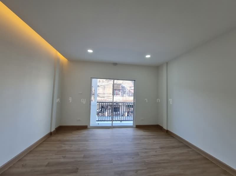 Moobaan Sena Villa 84, Bangkok, Khlong Chan, Bang Kapi, Bangkok, 2 Bedrooms, 72 sqm, Townhouse For Sale, by ศริญญา มากชู, 500155879 - DDproperty.com