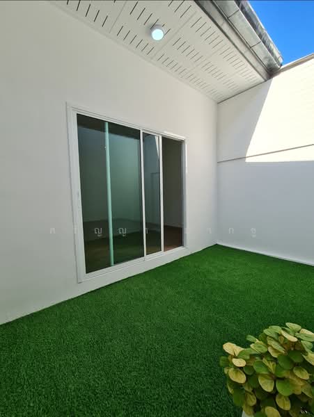 Moobaan Sena Villa 84, Bangkok, Khlong Chan, Bang Kapi, Bangkok, 2 Bedrooms, 72 sqm, Townhouse For Sale, by ศริญญา มากชู, 500155879 - DDproperty.com