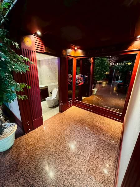 อาคารให้เช่า ทองหล่อ สุขุมวิท : Buildings for rent in Thonglor, Sukhumvit., กรุงเทพ, คลองตันเหนือ, วัฒนา, กรุงเทพ, 2,000 ตร.ม., ตึกแถว-อาคารพาณิชย์ ให้เช่า, โดย TOAH T., 500155905 - DDproperty.com