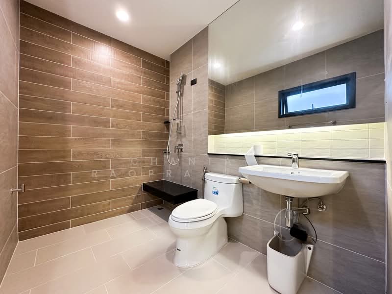 Setthasiri Charan-Pinklao 2, Bangkok, Taling Chan Railway Road, Bang Khun Sri, Bangkok Noi, Bangkok, 4 Bedrooms, 322 sqm, Single Detached House For Sale, by Chantat Raoprachong, 500155910 - DDproperty.com