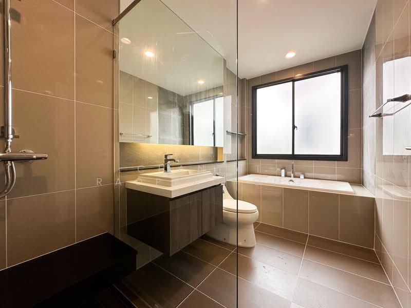 Setthasiri Charan-Pinklao 2, Bangkok, Taling Chan Railway Road, Bang Khun Sri, Bangkok Noi, Bangkok, 4 Bedrooms, 322 sqm, Single Detached House For Sale, by Chantat Raoprachong, 500155910 - DDproperty.com