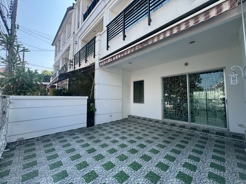 Baan Klang Muang Sukhumvit 113, Samut Prakan, Soi Dan Samrong 32, Samrong Nua, Muang Samut Prakarn, Samut Prakan, 3 Bedrooms, 135 sqm, Townhouse For Sale, by Panida Kunaratana-Angkul, 500155923 - DDproperty.com