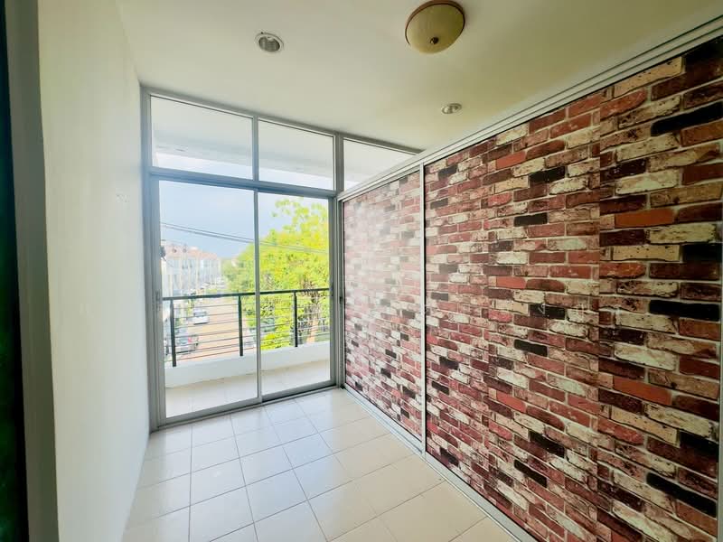 Baan Klang Muang Sukhumvit 113, Samut Prakan, Soi Dan Samrong 32, Samrong Nua, Muang Samut Prakarn, Samut Prakan, 3 Bedrooms, 135 sqm, Townhouse For Sale, by Panida Kunaratana-Angkul, 500155923 - ห้องอเนกประสงค์กว้างขวางชั้นสาม - DDproperty.com