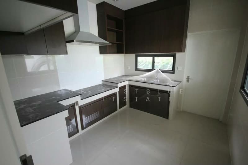 Setthasiri Srinakarin-Rama 9, Bangkok, Soi Krungthep Kreetha 7, Hua Mak, Bang Kapi, Bangkok, 5 Bedrooms, 312 sqm, Single Detached House For Sale, by Top Eastblue Realestate, 500155930 - DDproperty.com