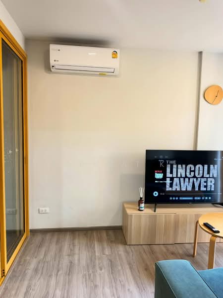 The Base Sukhumvit 50, Bangkok, Soi Roem Charoen 1, Sukhumvit 50 Road, Phra Kanong, Khlong Toei, Bangkok, 1 Bedroom, 32 sqm, Condo For Rent, by Jarunat K, 500155946 - DDproperty.com