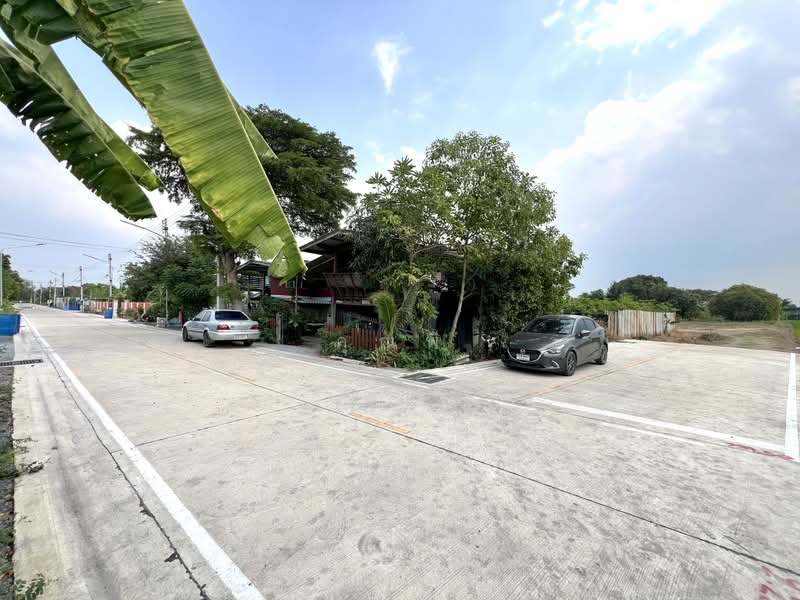 ที่ดิน 20 ไร่ ใกล้ถนนปทุม-บางเลน 1 กม. ขายที่ดินลาดหลุมแก้ว เลียบคลองระแหง เหมาะลงทุนพัฒนา, Pathum Thani, ถนนเลียบคลองระแหง, Ra Haeng, Lat Lum Kaeo, Pathum Thani, , 32,288 sqm, Land For Sale, by คุณพี, 500155954 - DDproperty.com