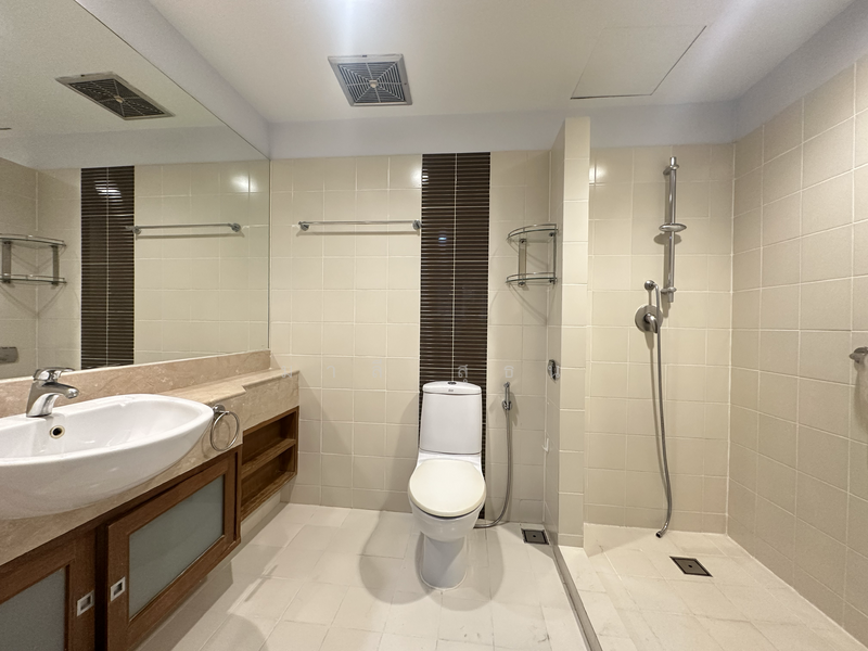 Asoke Towers, Bangkok, Sukhumvit 21 Road, Khlongtoei Nua, Watthana, Bangkok, 1 Bedroom, 78 sqm, Condo For Sale, by มาลี สุธน, 500155980 - DDproperty.com