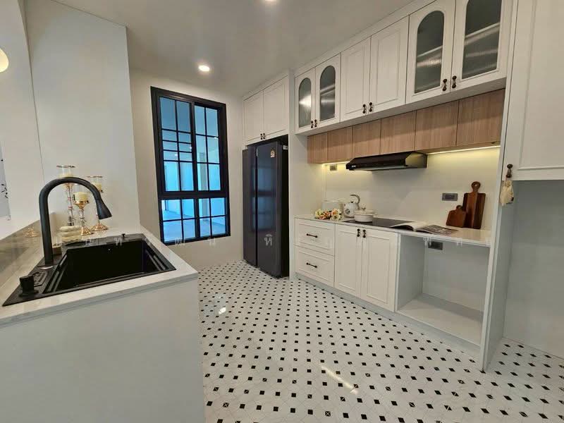 Modern Classic 4 Bed House near Chiang Mai University, Chiang Mai, Su Thep, Muang Chiang Mai, Chiang Mai, 4 Bedrooms, 202 sqm, Single Detached House For Sale, by Nunthawat Hiranputtipat, 500155984 - DDproperty.com