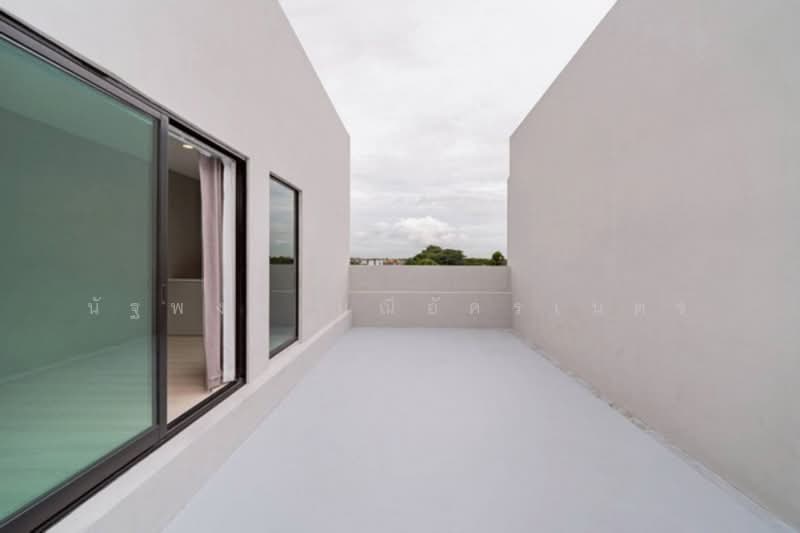 Nirvana DEFINE Krungthep Kreetha : เนอวานา ดีฟายน์ กรุงเทพกรีฑา, กรุงเทพ, ถนนศรีนครินทร์-ร่มเกล้า, หัวหมาก, บางกะปิ, กรุงเทพ, 200 ตร.ม., ทาวน์เฮ้าส์ ให้เช่า, โดย นัฐพงค์ มณีอัครเนตร, 500156008 - DDproperty.com