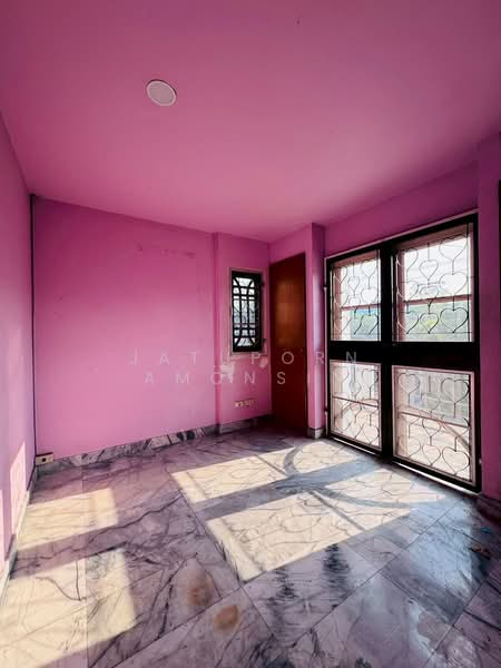 หมู่บ้านฟอเรสปาร์ค มีนบุรี (Forest Park Minburi), Bangkok, รามคำแหง196, Saen Sab, Min Buri, Bangkok, 6 Bedrooms, 300 sqm, Single Detached House For Sale, by Jatuporn Amonsin, 500156070 - DDproperty.com