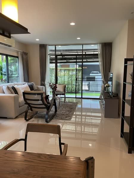 Setthasiri Krungthep Kreetha, Bangkok, Krungthep Kreetha Road, Hua Mak, Bang Kapi, Bangkok, 4 Bedrooms, 284 sqm, Single Detached House For Rent, by Jatuporn Amonsin, 500156074 - DDproperty.com