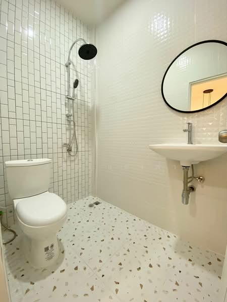 ขายทาวน์โฮมรีโนเวทใหม่ ม.เพิ่มทรัพย์ บึงวรกิจ ศรีราชา, Chon Buri (Pattaya), Bueng, Si Racha, Chon Buri (Pattaya), 3 Bedrooms, 80 sqm, Townhouse For Sale, by Dusit Saengfa, 500156090 - DDproperty.com