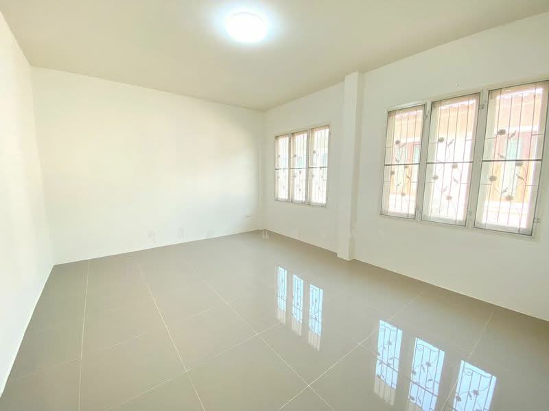 ขายทาวน์โฮมรีโนเวทใหม่ ม.เพิ่มทรัพย์ บึงวรกิจ ศรีราชา, Chon Buri (Pattaya), Bueng, Si Racha, Chon Buri (Pattaya), 3 Bedrooms, 80 sqm, Townhouse For Sale, by Dusit Saengfa, 500156090 - DDproperty.com