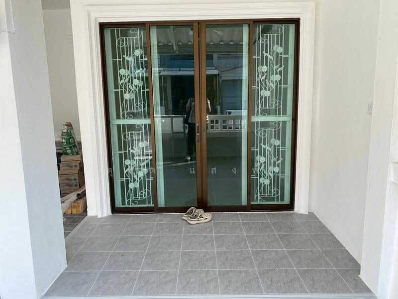 ขายทาวน์โฮมรีโนเวทใหม่ ม.เพิ่มทรัพย์ บึงวรกิจ ศรีราชา, ชลบุรี, บึง, ศรีราชา, ชลบุรี, 80 ตร.ม., ทาวน์เฮ้าส์ ขาย, โดย ดุสิต แสงฟ้า, 500156090 - DDproperty.com