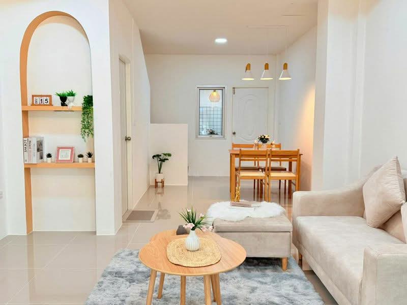 ขายทาวน์โฮมรีโนเวทใหม่ ม.โกลเด้นท์เพลส เครือสหพัฒน์ ศรีราชา, ชลบุรี, บึง, ศรีราชา, ชลบุรี, 65 ตร.ม., ทาวน์เฮ้าส์ ขาย, โดย ดุสิต แสงฟ้า, 500156097 - DDproperty.com