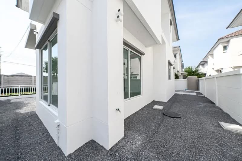 Life Bangkok Boulevard Wongwaen-Rama 9 : ไลฟ์ บางกอก บูเลอวาร์ด วงแหวน-พระราม9, กรุงเทพ, ถนนกาญจนาภิเษก, สะพานสูง, สะพานสูง, กรุงเทพ, 185 ตร.ม., บ้านเดี่ยว ขาย, โดย คุณ ศศิวิภา พูลทา, 500156109 - DDproperty.com