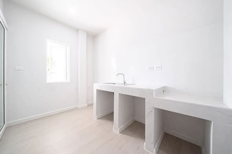 Life Bangkok Boulevard Wongwaen-Rama 9 : ไลฟ์ บางกอก บูเลอวาร์ด วงแหวน-พระราม9, กรุงเทพ, ถนนกาญจนาภิเษก, สะพานสูง, สะพานสูง, กรุงเทพ, 185 ตร.ม., บ้านเดี่ยว ขาย, โดย คุณ ศศิวิภา พูลทา, 500156109 - DDproperty.com