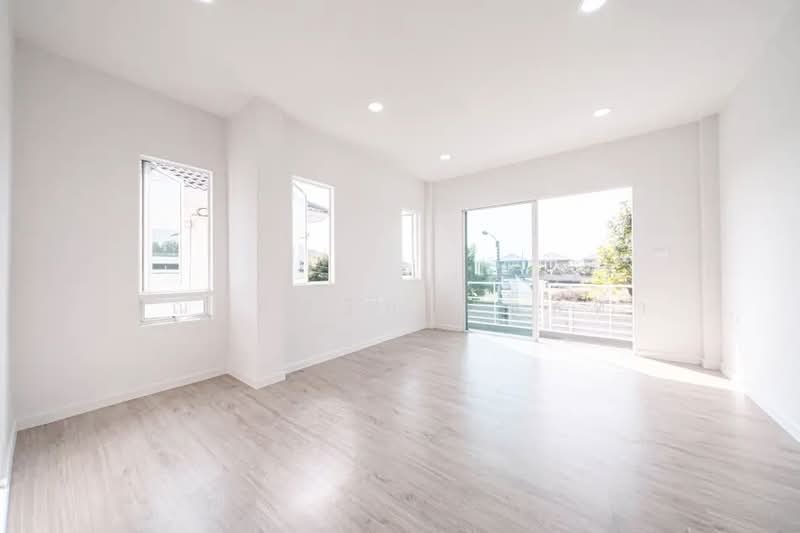 Life Bangkok Boulevard Wongwaen-Rama 9 : ไลฟ์ บางกอก บูเลอวาร์ด วงแหวน-พระราม9, กรุงเทพ, ถนนกาญจนาภิเษก, สะพานสูง, สะพานสูง, กรุงเทพ, 185 ตร.ม., บ้านเดี่ยว ขาย, โดย คุณ ศศิวิภา พูลทา, 500156109 - DDproperty.com