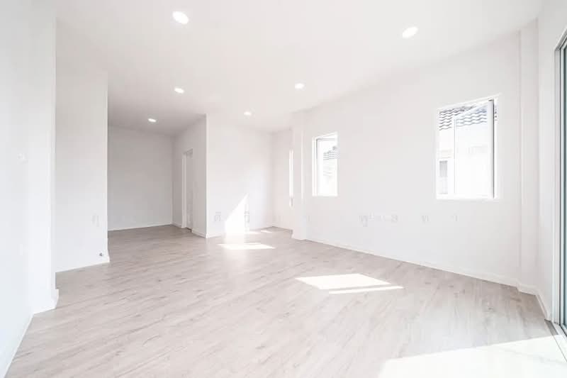 Life Bangkok Boulevard Wongwaen-Rama 9 : ไลฟ์ บางกอก บูเลอวาร์ด วงแหวน-พระราม9, กรุงเทพ, ถนนกาญจนาภิเษก, สะพานสูง, สะพานสูง, กรุงเทพ, 185 ตร.ม., บ้านเดี่ยว ขาย, โดย คุณ ศศิวิภา พูลทา, 500156109 - DDproperty.com