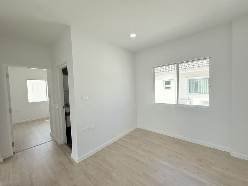 Life Bangkok Boulevard Wongwaen-Rama 9, Bangkok, Kanchanaphisek Road, Saphan Sung, Saphan Sung, Bangkok, 4 Bedrooms, 185 sqm, Single Detached House For Sale, by คุณ ศศิวิภา พูลทา, 500156109 - DDproperty.com