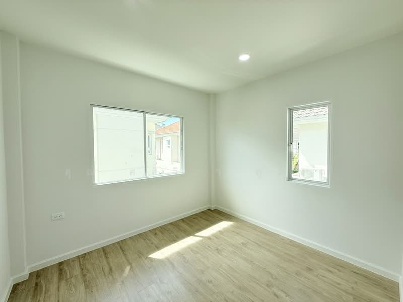 Life Bangkok Boulevard Wongwaen-Rama 9 : ไลฟ์ บางกอก บูเลอวาร์ด วงแหวน-พระราม9, กรุงเทพ, ถนนกาญจนาภิเษก, สะพานสูง, สะพานสูง, กรุงเทพ, 185 ตร.ม., บ้านเดี่ยว ขาย, โดย คุณ ศศิวิภา พูลทา, 500156109 - DDproperty.com