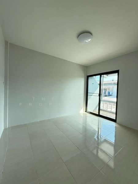 หมู่บ้านหงส์ประยูร1 บางบัวทอง, Nonthaburi, Bang Rak Pattana, Bang Bua Thong, Nonthaburi, 2 Bedrooms, 120 sqm, Townhouse For Sale, by The Best Property ขวัญ, 500156136 - DDproperty.com