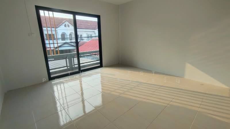หมู่บ้านหงส์ประยูร1 บางบัวทอง, Nonthaburi, Bang Rak Pattana, Bang Bua Thong, Nonthaburi, 2 Bedrooms, 120 sqm, Townhouse For Sale, by The Best Property ขวัญ, 500156136 - DDproperty.com