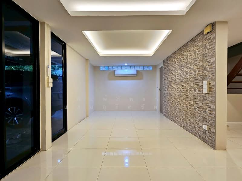 บ้านเดี่ยว ศรีบูรพา9, Bangkok, Khlong Chan, Bang Kapi, Bangkok, 3 Bedrooms, 200 sqm, Single Detached House For Rent, by พิมพ์ภัทรา แจ่มอุลิตรัตน, 500156150 - DDproperty.com