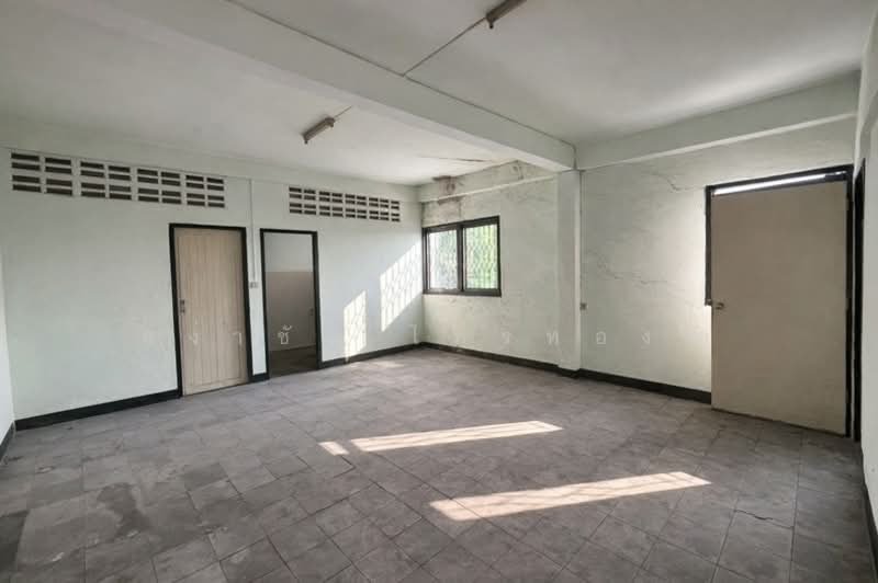 ถนนลาดพร้าว แขวงคลองจั่น เขตบางกะปิ กรุงเทพมหานคร 10240, Bangkok, ลาดพร้าว, Khlong Chan, Bang Kapi, Bangkok, 5 Bedrooms, 500 sqm, Townhouse For Sale, by สง่าชัย ไทรทองคำ, 500156159 - DDproperty.com