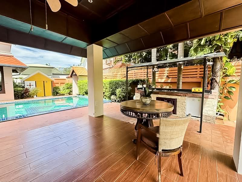 Single House with Private Pool for Sale in Jomtien, Chon Buri (Pattaya), Bang Lamung, Bang Lamung (Pattaya), Chon Buri (Pattaya), 3 Bedrooms, 352 sqm, Single Detached House For Sale, by PLC Real Estate, 500156179 - DDproperty.com