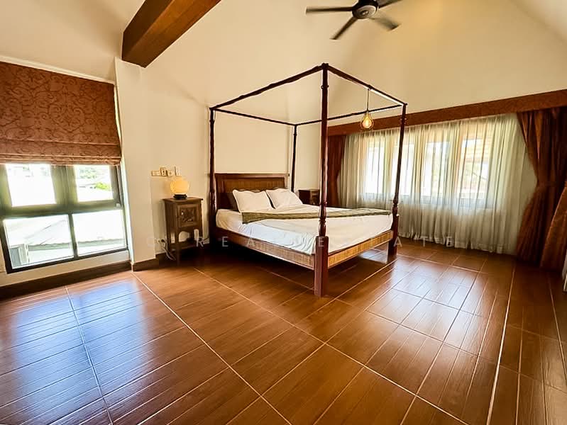 Single House with Private Pool for Sale in Jomtien, Chon Buri (Pattaya), Bang Lamung, Bang Lamung (Pattaya), Chon Buri (Pattaya), 3 Bedrooms, 352 sqm, Single Detached House For Sale, by PLC Real Estate, 500156179 - DDproperty.com