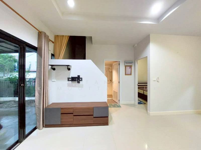 The Modish Ratchaphruek-Kanchanapisek, Pathum Thani, Ratchaphruek 77 Road, Khlong Phra Udom, Lat Lum Kaeo, Pathum Thani, 4 Bedrooms, 88 sqm, Single Detached House For Sale, by Jutanon Komoottanaruk, 500156198 - DDproperty.com