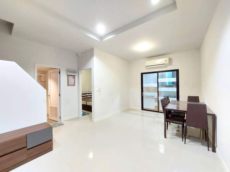 The Modish Ratchaphruek-Kanchanapisek, Pathum Thani, Ratchaphruek 77 Road, Khlong Phra Udom, Lat Lum Kaeo, Pathum Thani, 4 Bedrooms, 88 sqm, Single Detached House For Sale, by Jutanon Komoottanaruk, 500156198 - DDproperty.com