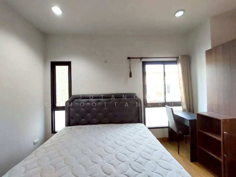 The Modish Ratchaphruek-Kanchanapisek, Pathum Thani, Ratchaphruek 77 Road, Khlong Phra Udom, Lat Lum Kaeo, Pathum Thani, 4 Bedrooms, 88 sqm, Single Detached House For Sale, by Jutanon Komoottanaruk, 500156198 - DDproperty.com