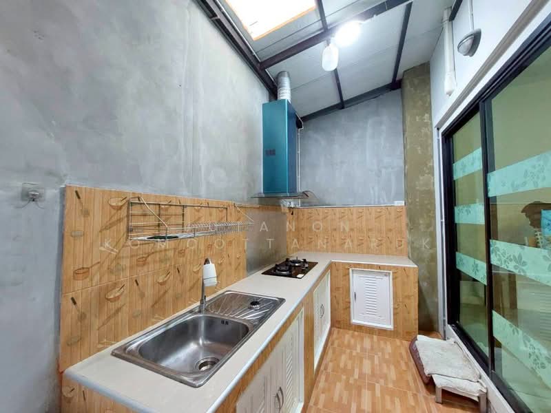 The Modish Ratchaphruek-Kanchanapisek, Pathum Thani, Ratchaphruek 77 Road, Khlong Phra Udom, Lat Lum Kaeo, Pathum Thani, 4 Bedrooms, 88 sqm, Single Detached House For Sale, by Jutanon Komoottanaruk, 500156198 - DDproperty.com