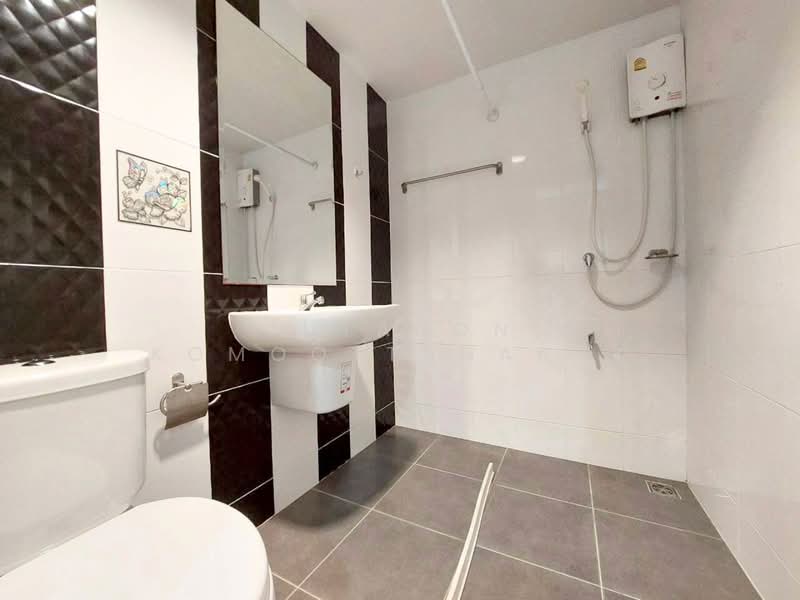 The Modish Ratchaphruek-Kanchanapisek, Pathum Thani, Ratchaphruek 77 Road, Khlong Phra Udom, Lat Lum Kaeo, Pathum Thani, 4 Bedrooms, 88 sqm, Single Detached House For Sale, by Jutanon Komoottanaruk, 500156198 - DDproperty.com