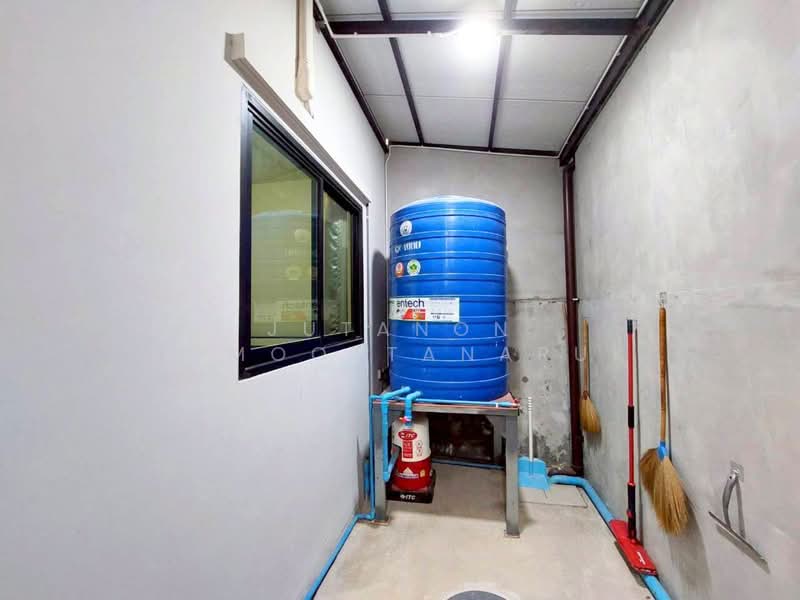 The Modish Ratchaphruek-Kanchanapisek, Pathum Thani, Ratchaphruek 77 Road, Khlong Phra Udom, Lat Lum Kaeo, Pathum Thani, 4 Bedrooms, 88 sqm, Single Detached House For Sale, by Jutanon Komoottanaruk, 500156198 - DDproperty.com