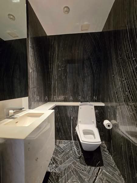 Four Seasons Private Residences : โฟร์ ซีซั่นส์ ไพรเวท เรสสิเด้นซ์, กรุงเทพ, 300 ถนนเจริญกรุง, ยานนาวา, สาทร, กรุงเทพ, 117 ตร.ม., คอนโด ให้เช่า, โดย Ratsarin Sirinipaspong, 500156199 - DDproperty.com