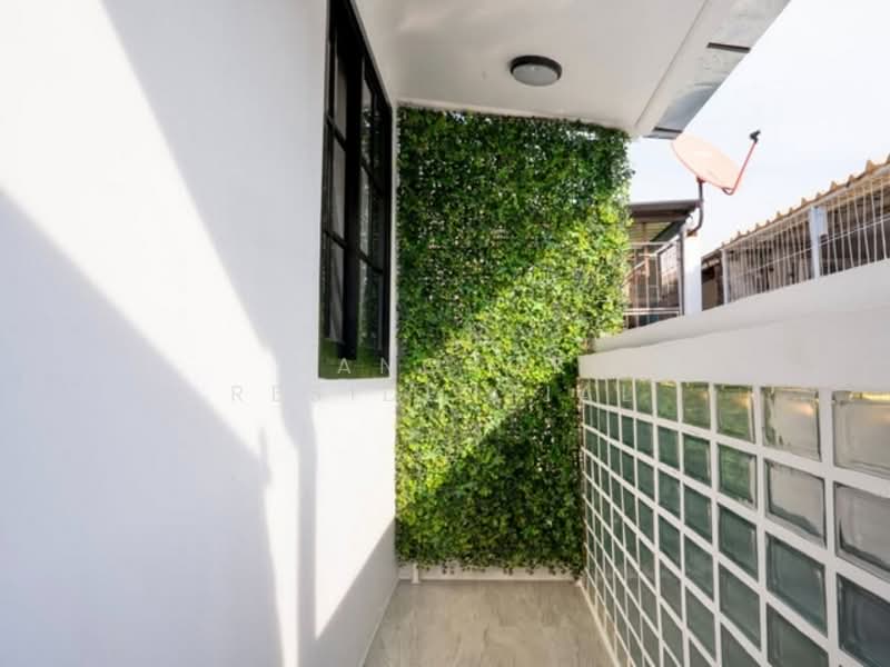 Khlongtan Nivet, Bangkok, 20 Soi Pridi Banomyong 42, Khlong Tan Nua, Watthana, Bangkok, 3 Bedrooms, 160 sqm, Single Detached House For Rent, by Bangkok Residential, 500156200 - DDproperty.com