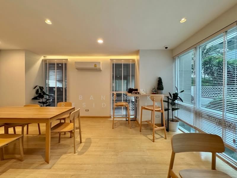 Prasanmitr Place, Bangkok, 154 Sukhumvit 21, Soi 1, Khlongtoei Nua, Watthana, Bangkok, 2 Bedrooms, 130 sqm, Apartment For Rent, by Bangkok Residential, 500156206 - DDproperty.com