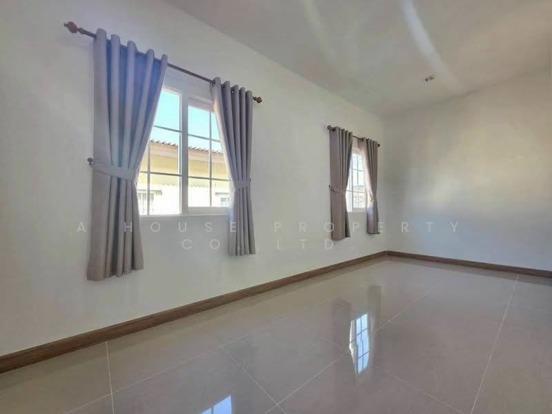 Golden Town Sriracha-Assumption, Chon Buri (Pattaya), Kaokilo, Surasak, Si Racha, Chon Buri (Pattaya), 3 Bedrooms, 79 sqm, Townhouse For Sale, by A House Property Co.,Ltd., 500156208 - DDproperty.com